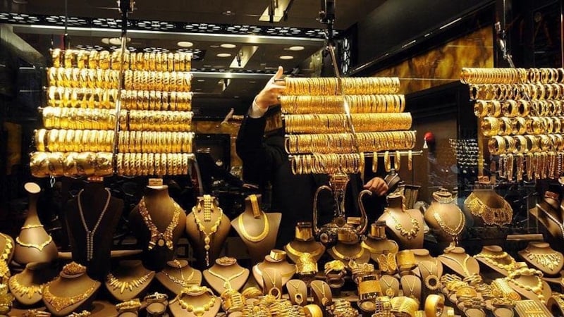 Altın Fiyatlarındaki Düşüşün Sebepleri ve Piyasalardaki Son Gelişmeler