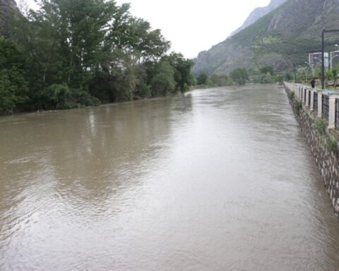 Amasya'da Taşkın Riski Nedeniyle Okullar 20 Mayıs'ta Tatil Edildi