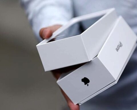Apple, İki iPhone Modelini Kullananlara 250 Milyon Dolar Tazminat Ödeyecek
