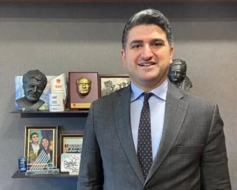 Ataşehir'de Başkan Vekili Seçimi: CHP Adayı Murat Güneş Göreve Getirildi