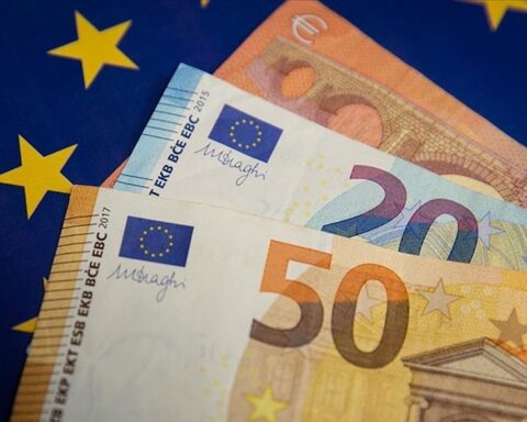 Avrupa Merkez Bankası enflasyon risklerine dikkat çekti