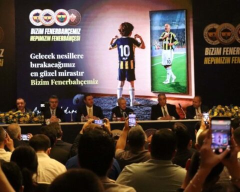 Aziz Yıldırım'dan Fenerbahçe için Kurumsallaşma Vurgusu