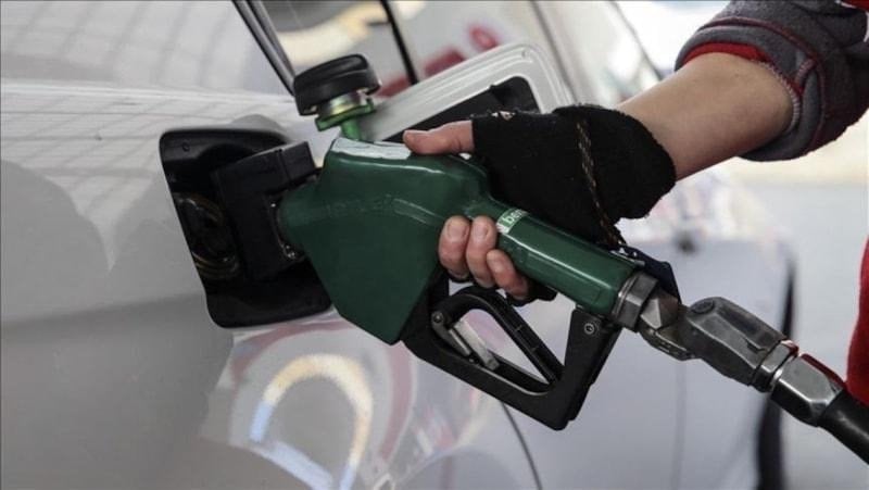 Benzin Fiyatlarına 3,27 Lira İndirim Uygulanacak