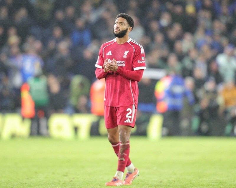 Beşiktaş, Joe Gomez İçin Transfer Girişimlerinde Bulunuyor