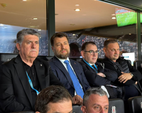 Beşiktaş, Tera Holding ile forma sırt sponsorluk anlaşması yapıyor