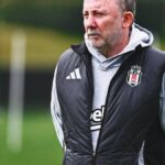 Beşiktaş'ta teknik direktör belirsizliği sonrası yönetim toplantısı yapılacak
