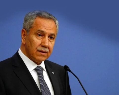 Bülent Arınç'ın CHP'nin mutlak butlan kararına yönelik eleştirileri