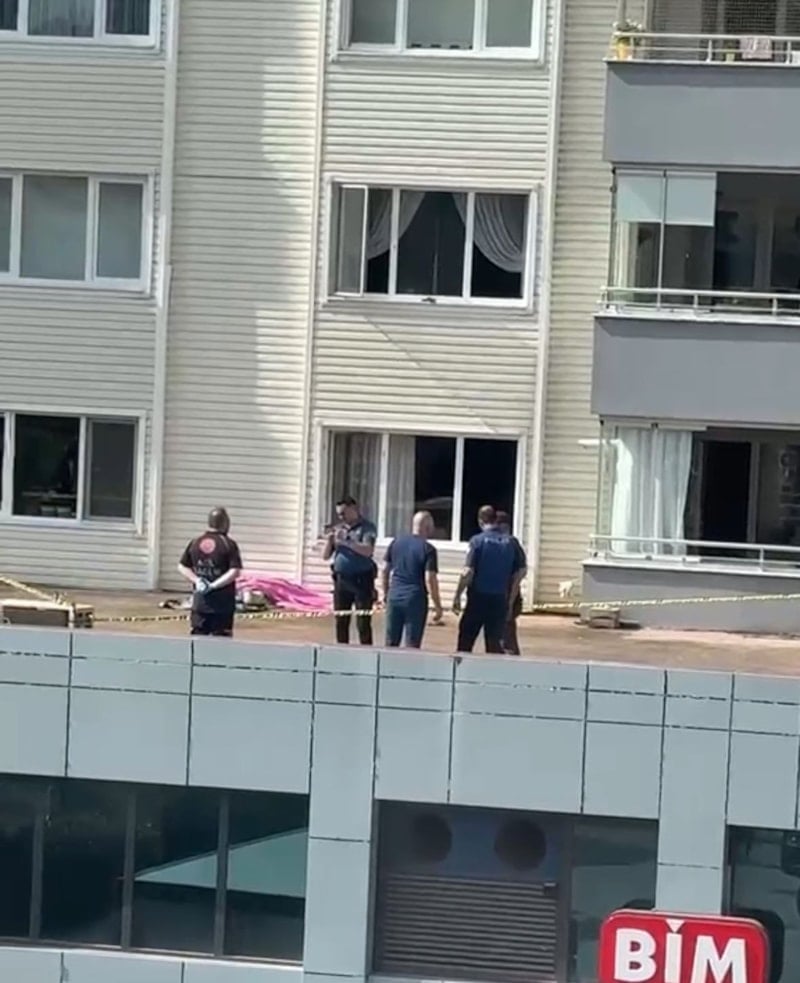 Bursa'da Bayram Temizliği Sırasında Camdan Düşerek Hayatını Kaybetti