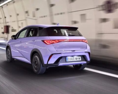 BYD, Otonom Sürüş Kazalarını Üstlenerek Güvence Programı Başlattı