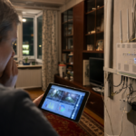 Rusya'da milyonlarca ev ağı 'Leshiy Connect' ile merkezi gözetime açılıyor