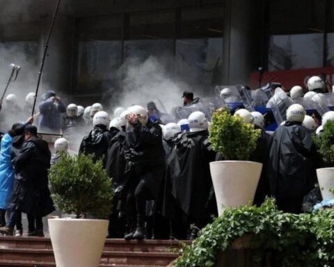 CHP İçindeki Tartışmalar Tırmanıyor: Whatsapp Grubunda Milletvekilleri Arasında Kavga Çıktı