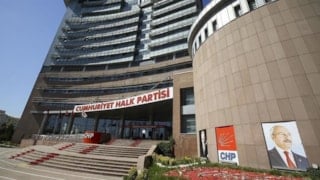 CHP İzmir'in Bayram Programı İptal Edildi, Yerine Siyasi Buluşma Düzenlenecek