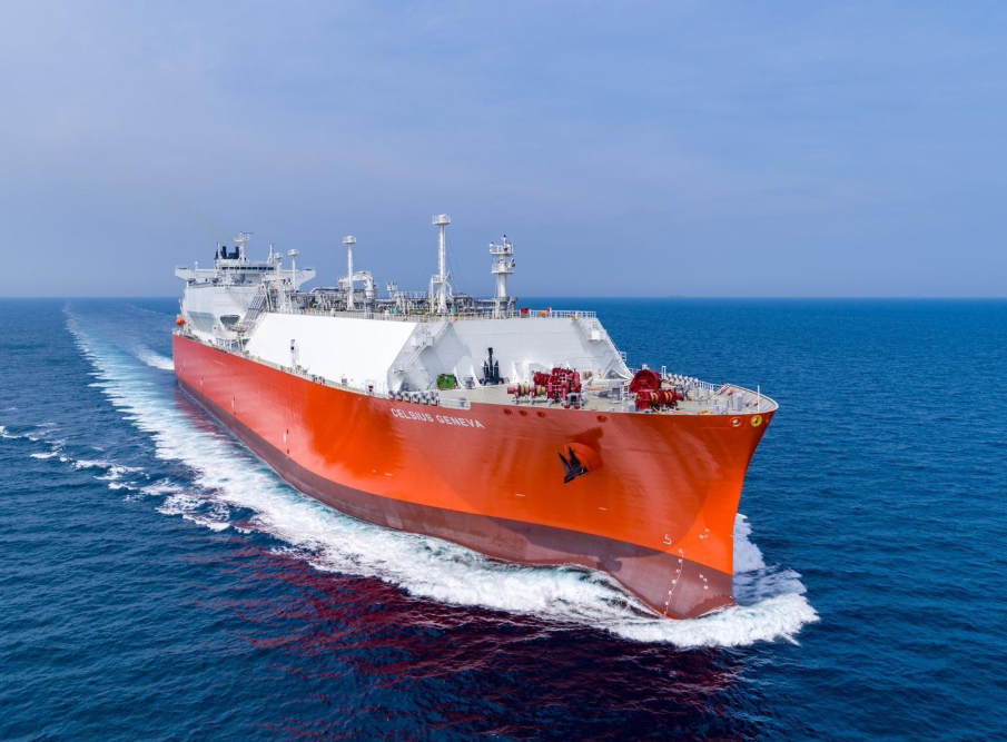 Çin'in Küresel Enerji İddiasını Güçlendiren 180 Bin Metreküplük LNG Gemisi Suya İndi