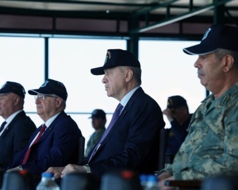 Cumhurbaşkanı Erdoğan, EFES-2026 Tatbikatı'nda Stratejik Mesajlar Verdi