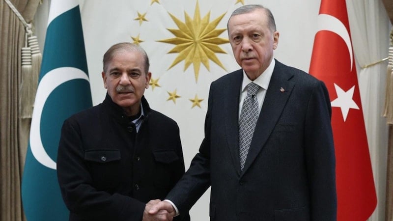 Cumhurbaşkanı Erdoğan, Pakistan Başbakanı Şahbaz Şerif ile İkili İlişkileri Görüştü
