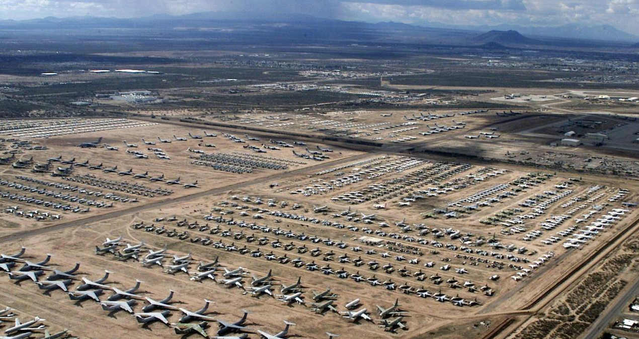 Dünyanın En Büyük Uçak Bakım Merkezi Arizona'da Faaliyet Gösteriyor
