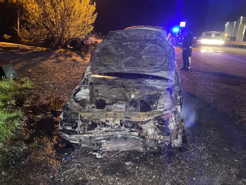 Edirne'de Otomobil Yangını: Sürücü Kaçarak Olay Yerinden Ayrıldı