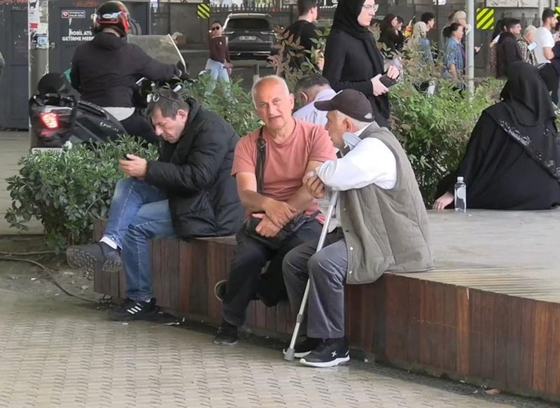 Ekonomik Kriz Bayram Sevinci Yerine Yoksulluk Getiriyor