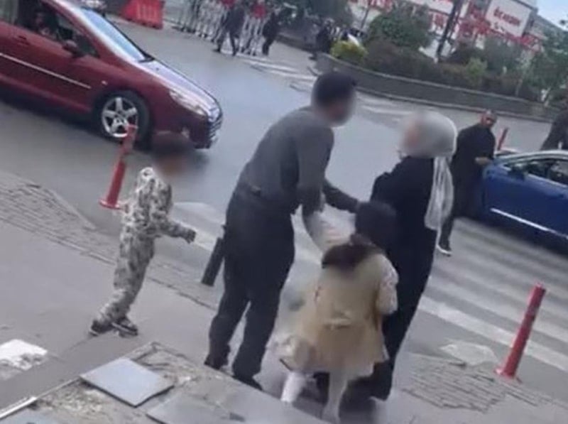 Esenyurt'ta Kocasıyla Aldatıldığını Düşünen Kadın, Genç Kızı Defalarca Bıçakladı