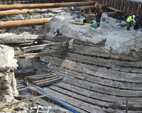 Estonya'da 660 yıllık gemi enkazı ve Avrupa'nın en eski kuru pusulası keşfedildi
