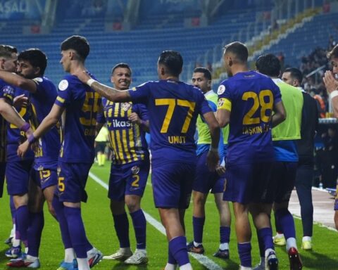 Eyüpspor küme düşme psikozunu kırarak önemli bir galibiyet aldı