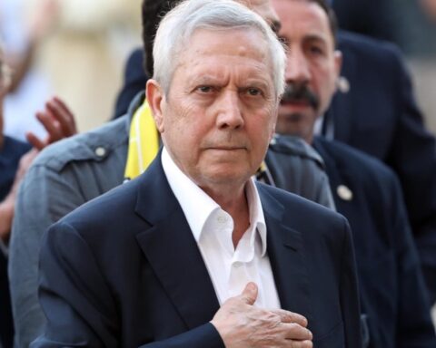 Fenerbahçe'de kongre öncesi Aziz Yıldırım'ın adaylık mesajı dikkat çekiyor