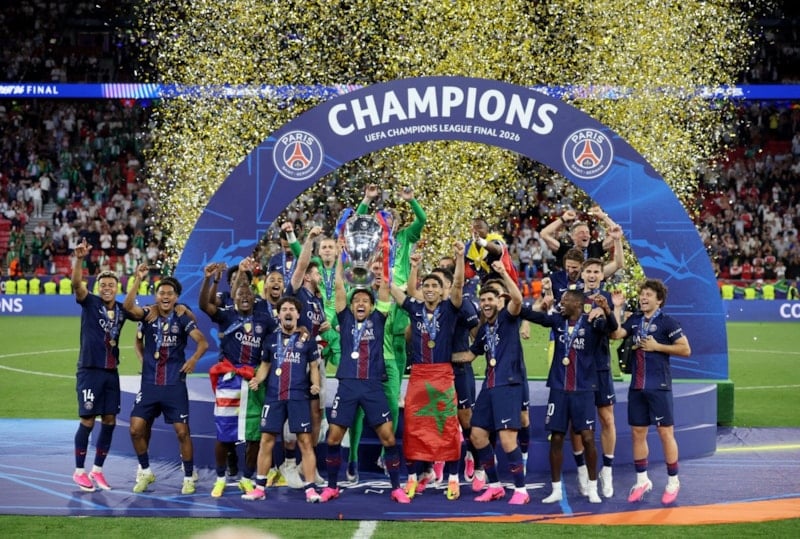Fethiye'de Arsenal ve PSG taraftarları arasında kavga çıktı