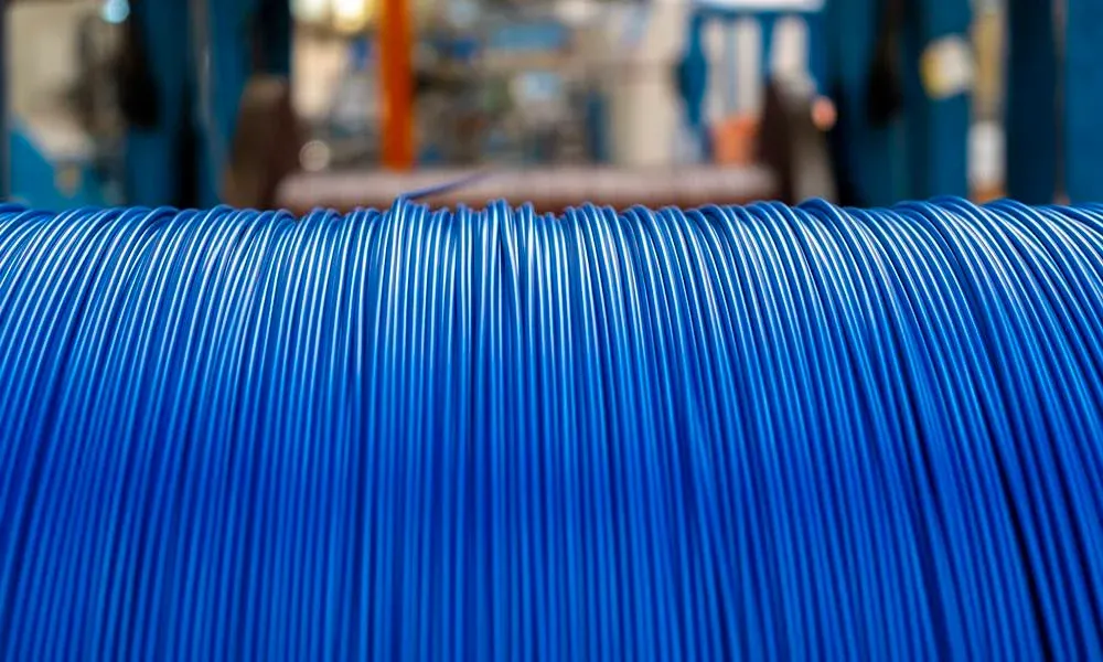 Fiber optik kablolar dinleme cihazına dönüşebiliyor
