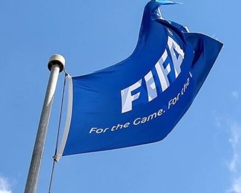 FIFA, Türkiye'den Üç Kulübe Transfer Yasağı Getirdi