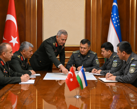 Türkiye'nin askeri danışmanları Taşkent'te: Özbekistan ordusu reform için Ankara modelini seçti