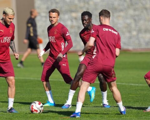 Galatasaray, Antalyaspor Maçına Hazırlık Çalışmalarını Sürdürüyor