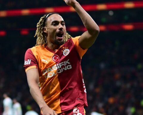 Galatasaray, Sacha Boey İçin Farklı Planlar Yapıyor