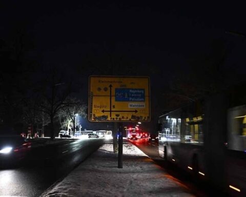 Güneş Aktivitelerindeki Artış, Küresel Elektrik Altyapısını Tehdit Ediyor
