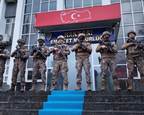 Hakkari ve Van'da Tefecilik Operasyonu: 4 Kişi Tutuklandı, 9 Kişiye Adli Kontrol Kararı