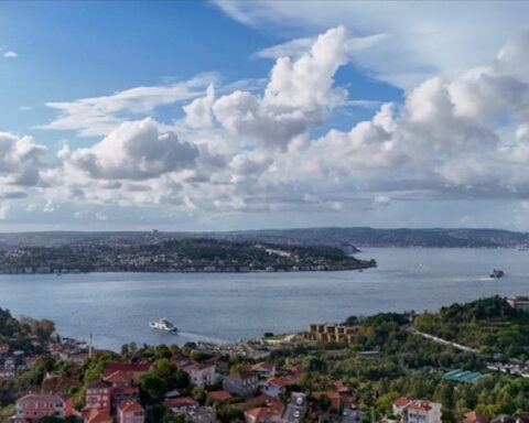 Hava Sıcaklığı 4 Derece Artacak, Hafta Sonu Kuvvetli Yağış Bekleniyor