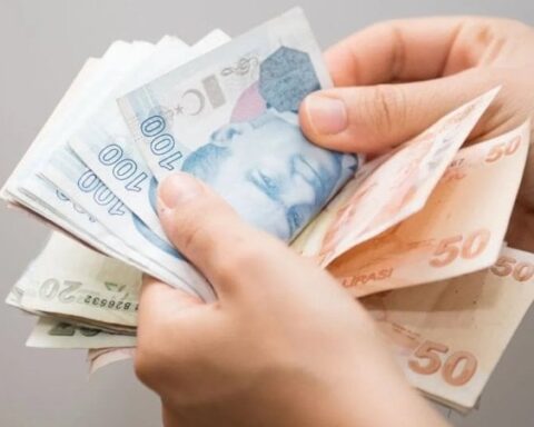 İhtiyaç Sahibi Öğrencilere 7.600 TL Ulaşım Desteği Başvuru Şartları Belli Oldu