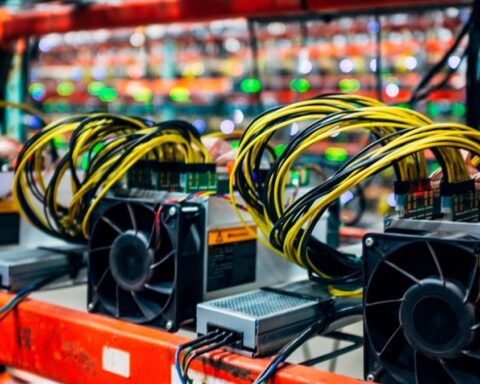 İran Kripto Madenciliğini Durdurdu, Elektrik Kesintileri Azaldı