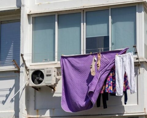 İspanya'da balkonlarda çamaşır kurutma yasaklanıyor