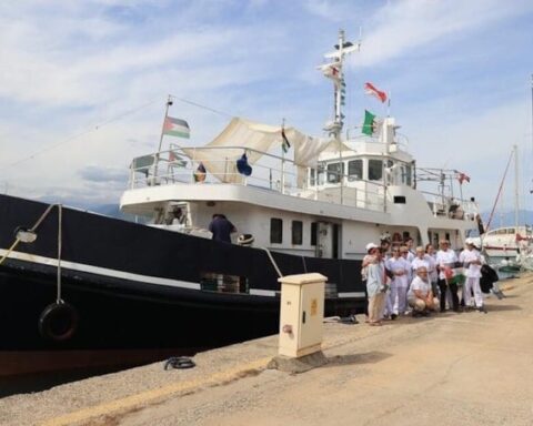 İsrail'in Küresel Sumud Filosuna Yönelik Saldırısında 430 Aktivist Alıkonuldu