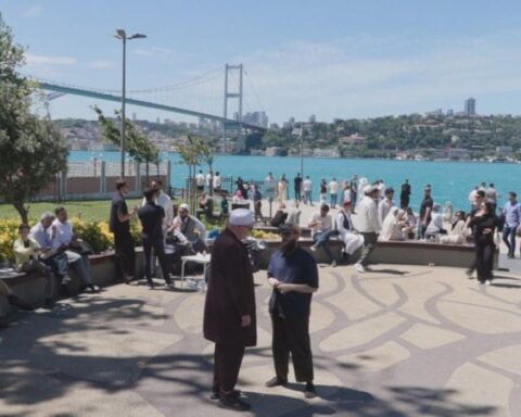 İstanbul'da Kurban Bayramı'nda Sahiller Kalabalıklaştı