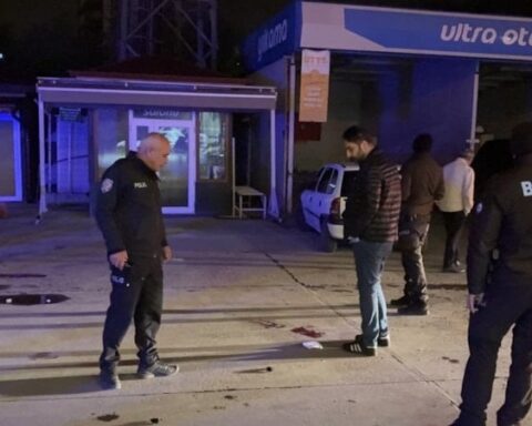 Kayseri'de Akaryakıt İstasyonunda Bıçaklı Kavga: 1 Ölü, 2 Yaralı