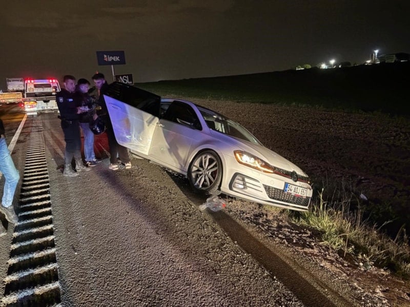 Kayseri'de Trafik Kazası: Anne Ve Oğlu Yaralandı