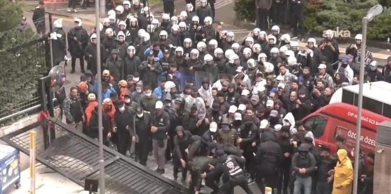 Kılıçdaroğlu, CHP'nin Sosyal Medya Hesaplarının Devri İçin Meta'ya Başvurdu