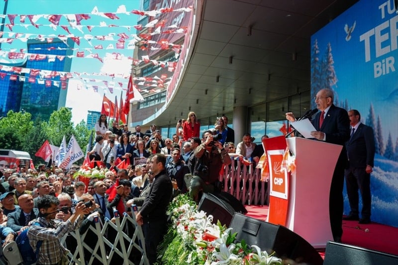 Kılıçdaroğlu'ndan Parti İçi İtiraflar ve FETÖ İmajı Üzerine Eleştiriler