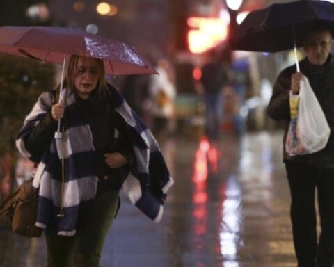 Kış Koşulları Türkiye'yi Etkiliyor: Sıcaklıklar Düşerken Yağış Artıyor