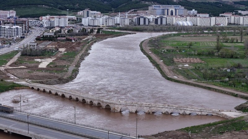 Kızılırmak Nehri'nde Geçen Yıldan Bu Yana Dikkat Çeken Dönüşüm