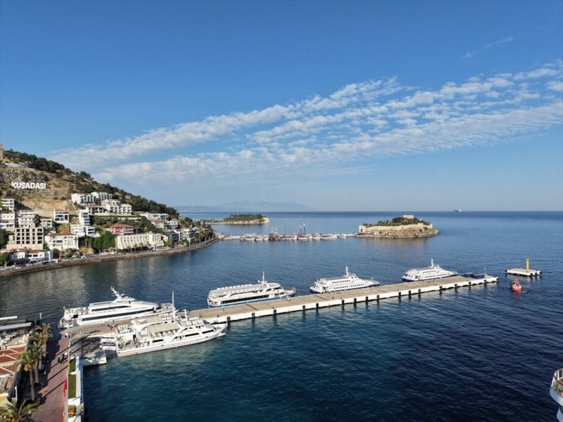 Kuşadası Limanı'nda Kurban Bayramı Yoğunluğu Artıyor