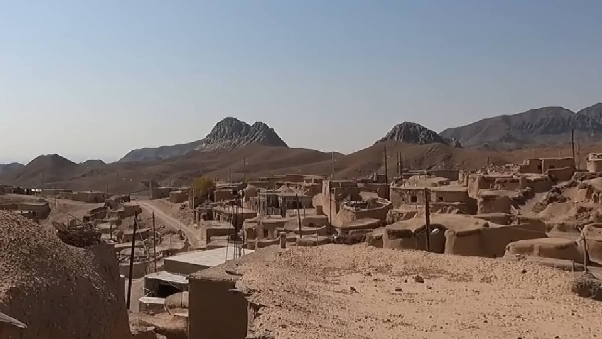 Makhunik köyünde yaşayanların boy uzunluğu 1 metreyi bulmuyor