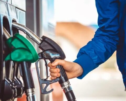 Motorin Fiyatlarına 1,74 TL Zam Bekleniyor