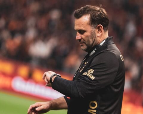 Okan Buruk, Galatasaray'ın Güçlenmesi İçin Üç Yerli Oyuncuyu Onayladı